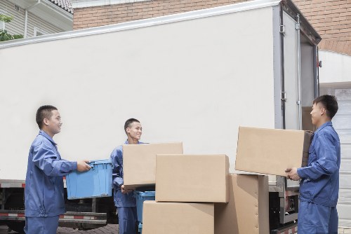 A busy East London street showing local removals activity