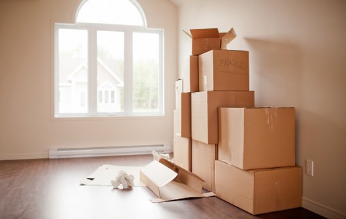 Professional movers organising a Shoreditch relocation