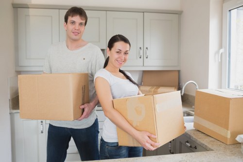 Local removals truck suitable for Shoreditch residential and office moves